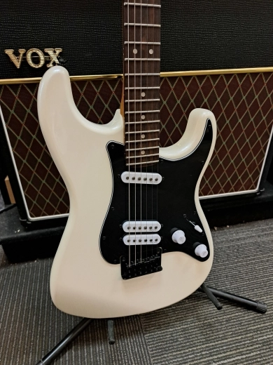 Squier Contemporary Stratocaster 2